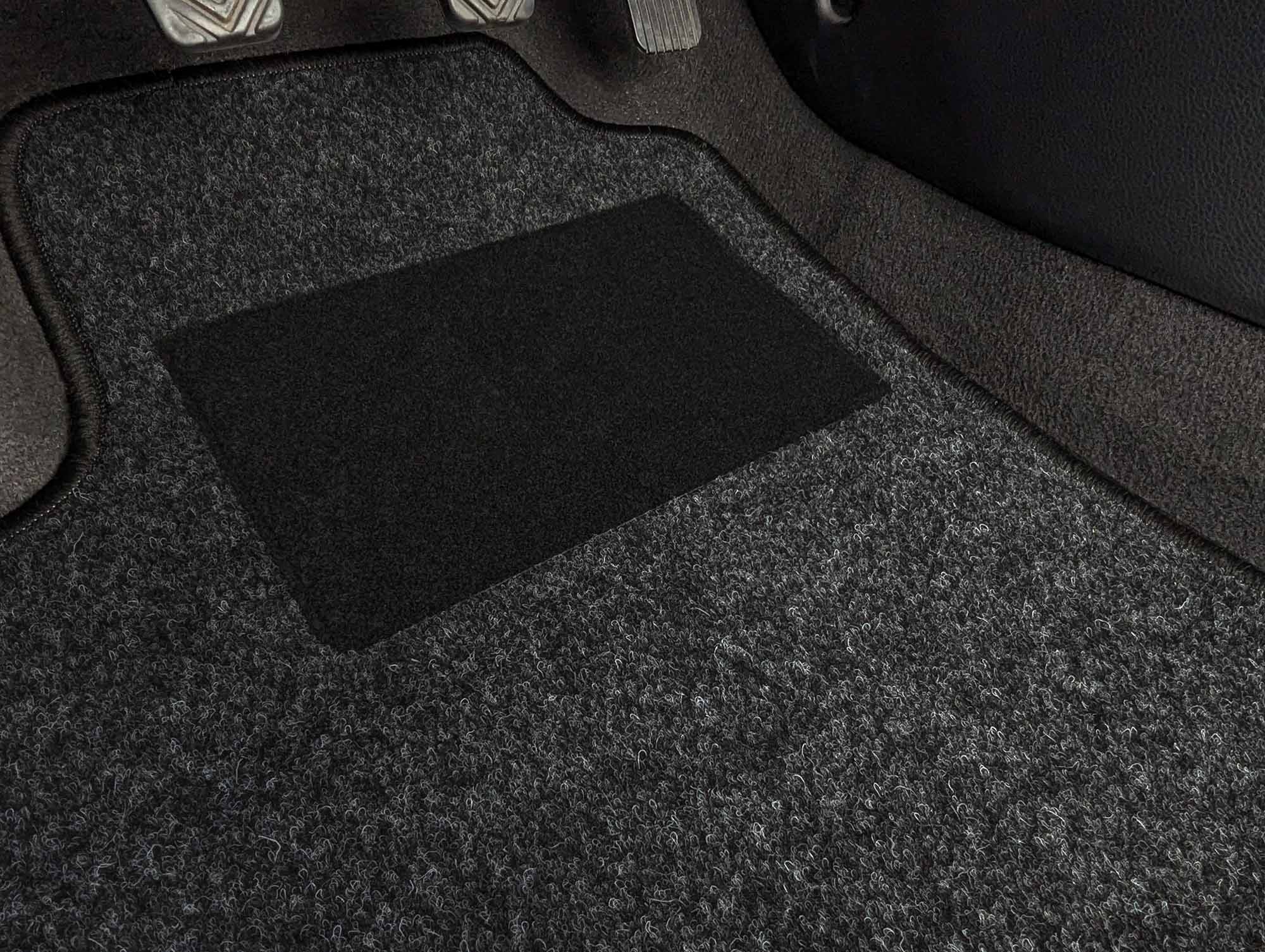 Lagerrest: Fußmattenset passend für VW Golf VII 5G1, BE, BQ1, Hit anthrazit, Umrandung schwarz