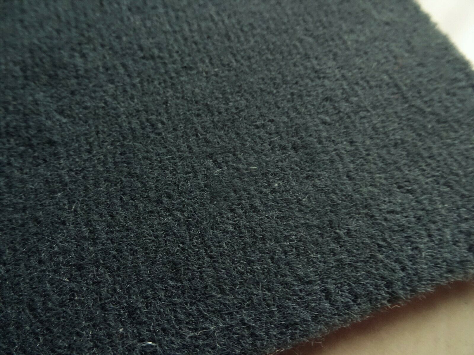 Lagerrest: Teppich Gamma, graugruen, Stück 4.00 m x 9.50 m