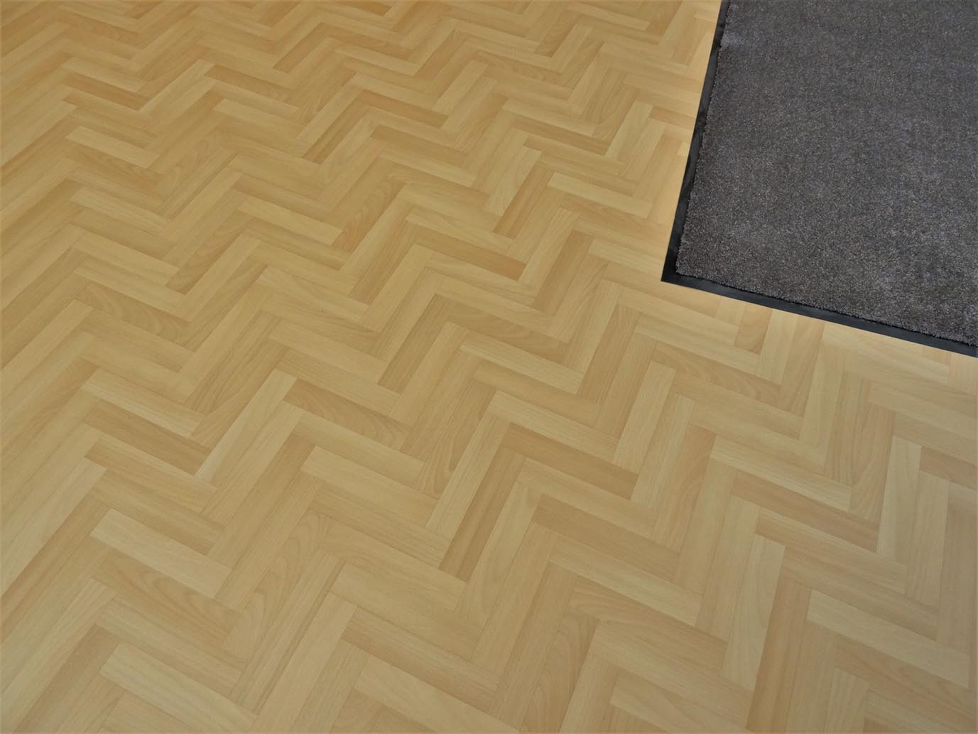 PVC in Holz-Optik mit rauem Fischgrät Muster 5