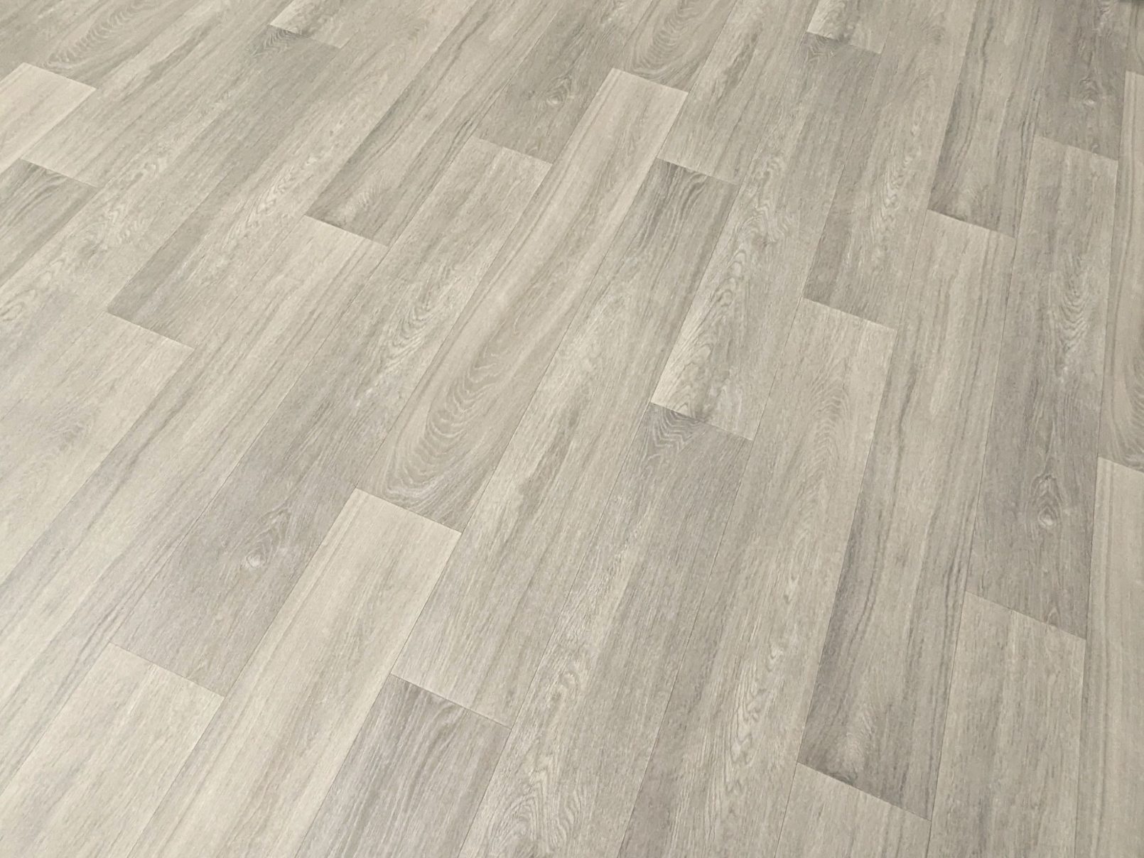 PVC Bodenbelag Vinylboden in skandinavischer Holzoptik – heller Designboden in Eichenoptik