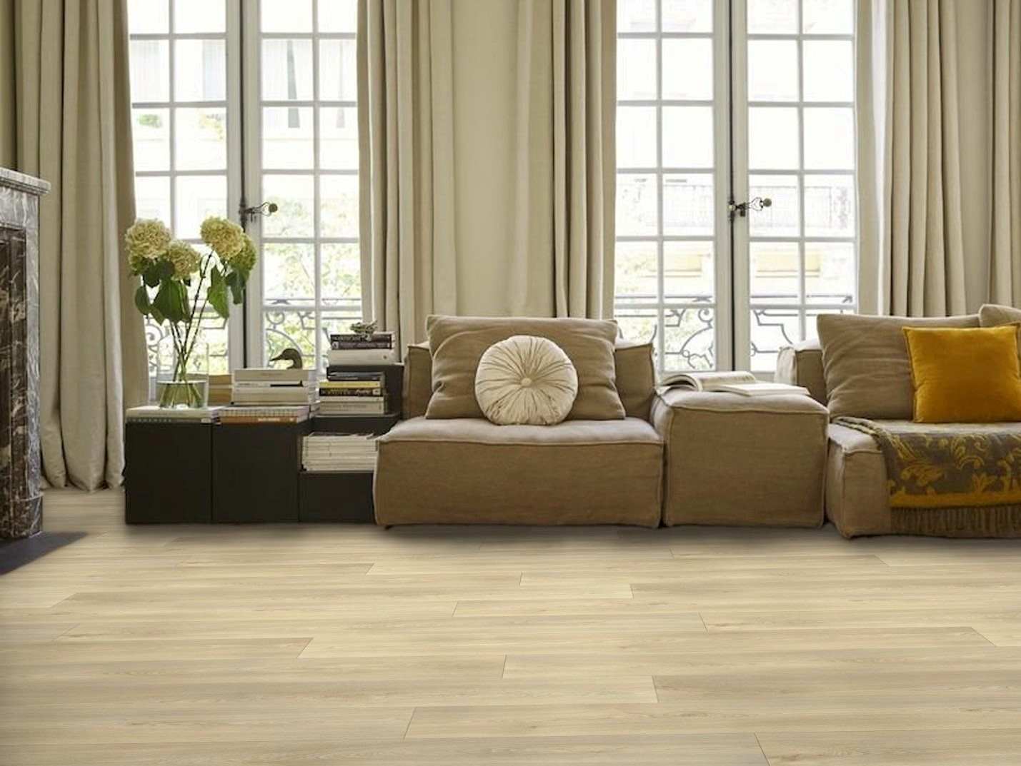 PVC Bodenbelag Vinylboden in schlichter Holz Art, hell