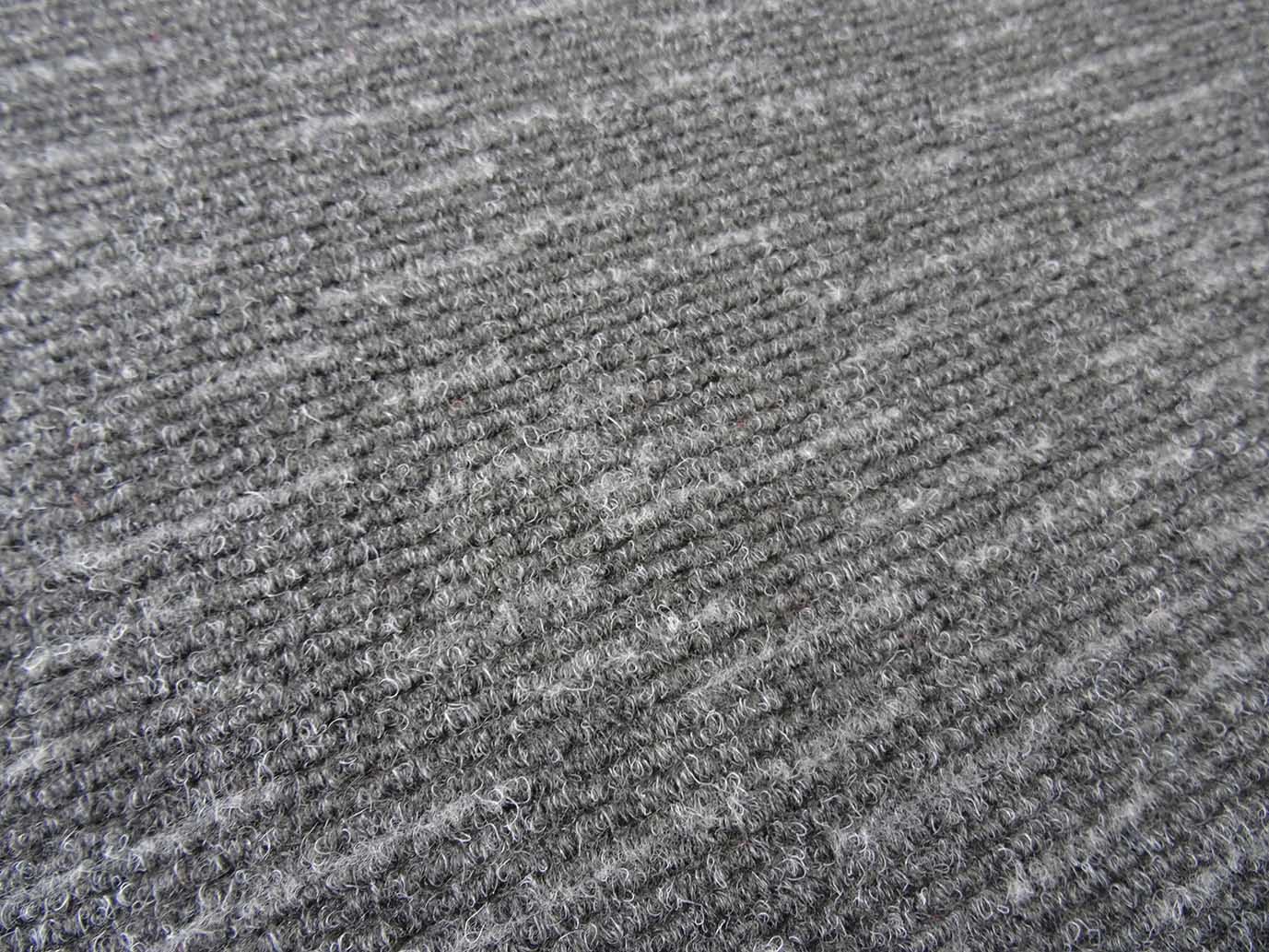 Teppichboden mit farblichen Linien-Akzenten (2 Meter Breite)