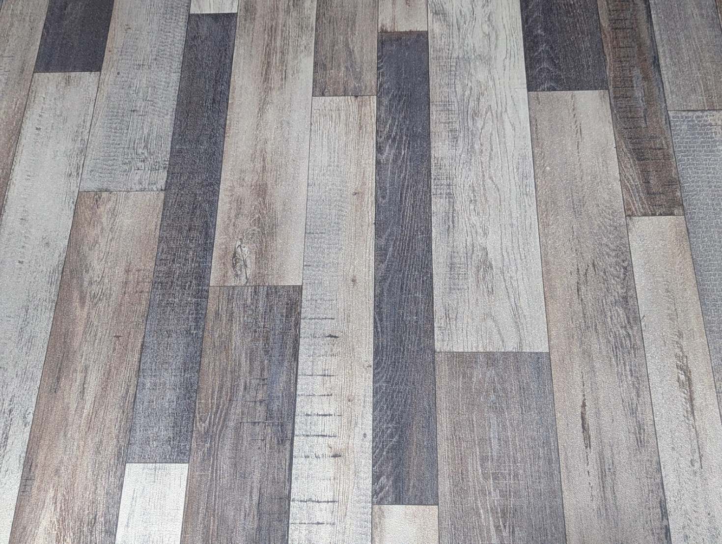 PVC Bodenbelag Vinylboden mit natürlicher Holzstruktur in Vintage Landhausstil
