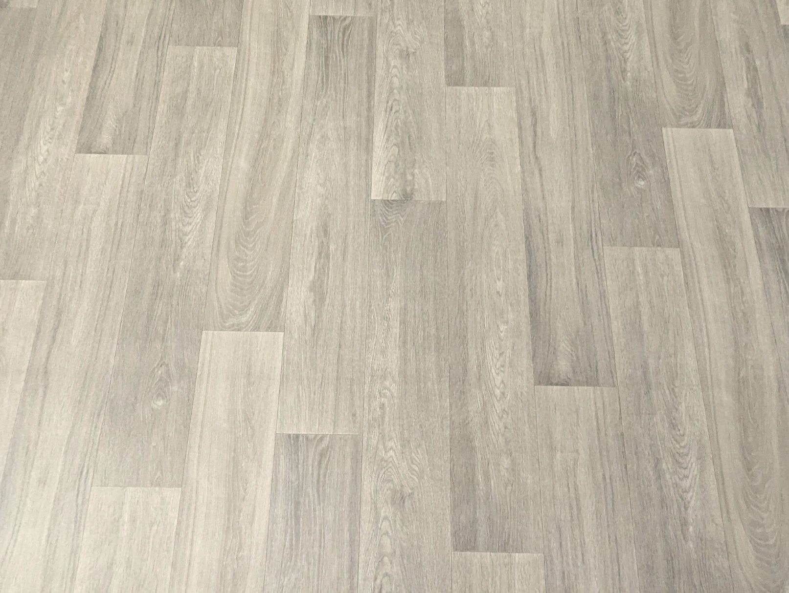 PVC Bodenbelag Vinylboden in skandinavischer Holzoptik – heller Designboden in Eichenoptik
