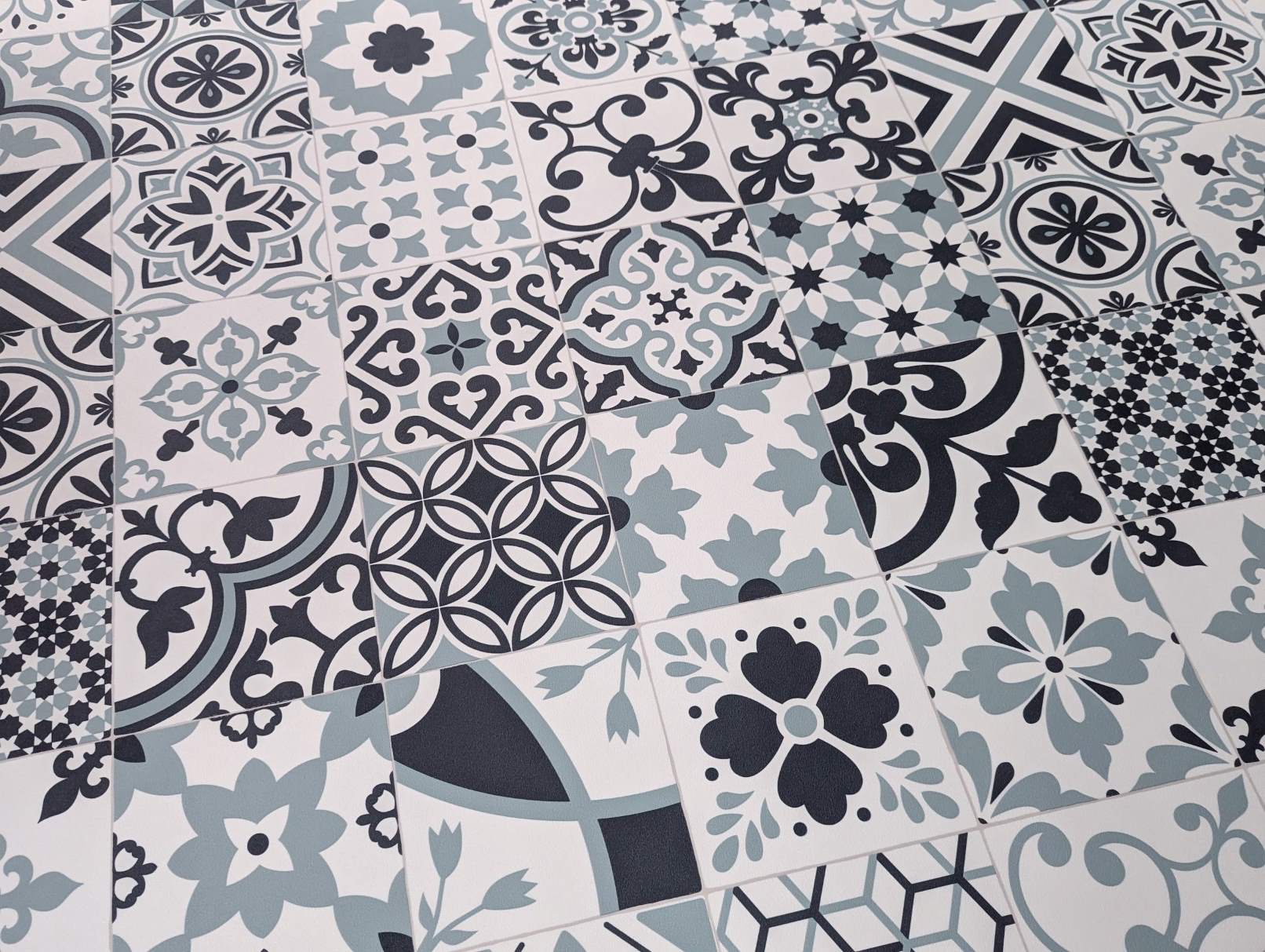 PVC Bodenbelag Vinylboden in Retro Patchwork Fliesen Muster