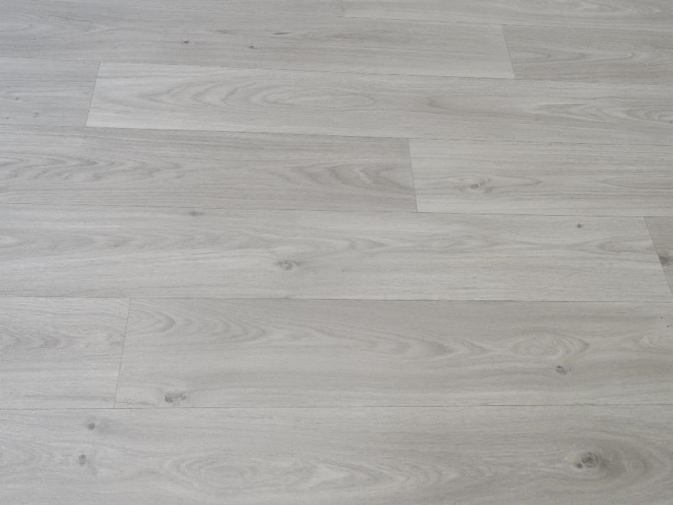 PVC in sanfter Holz-Optik 1