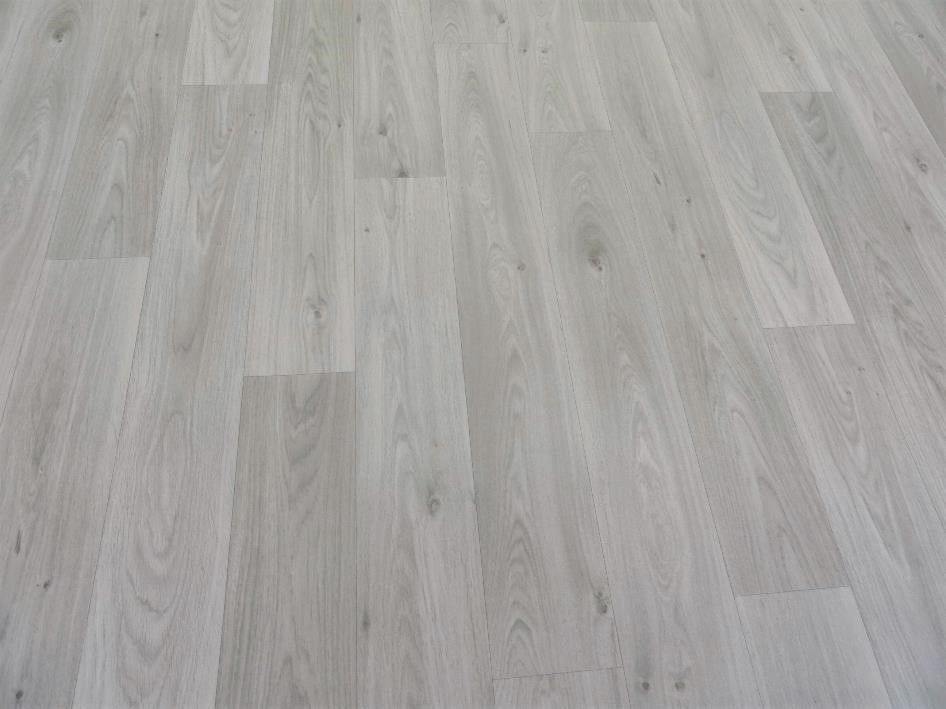 PVC in sanfter Holz-Optik