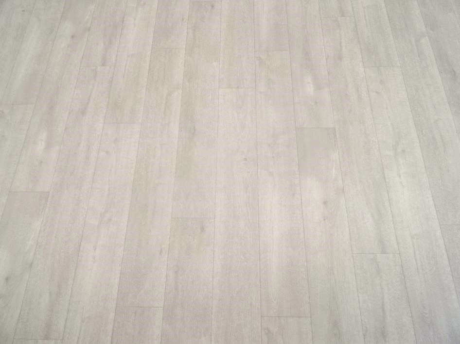 PVC in heller Holz-Optik