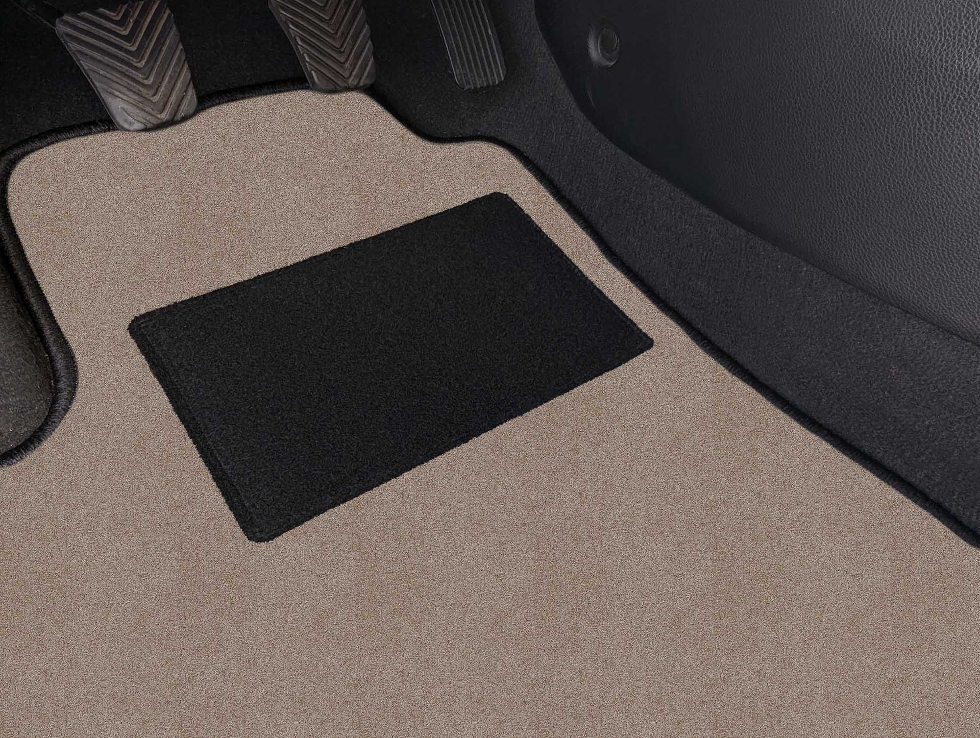 Lagerrest: Fußmattenset passend für VW California T6 SGC, SGG, SHC, Amalfi beige, Umrandung silber