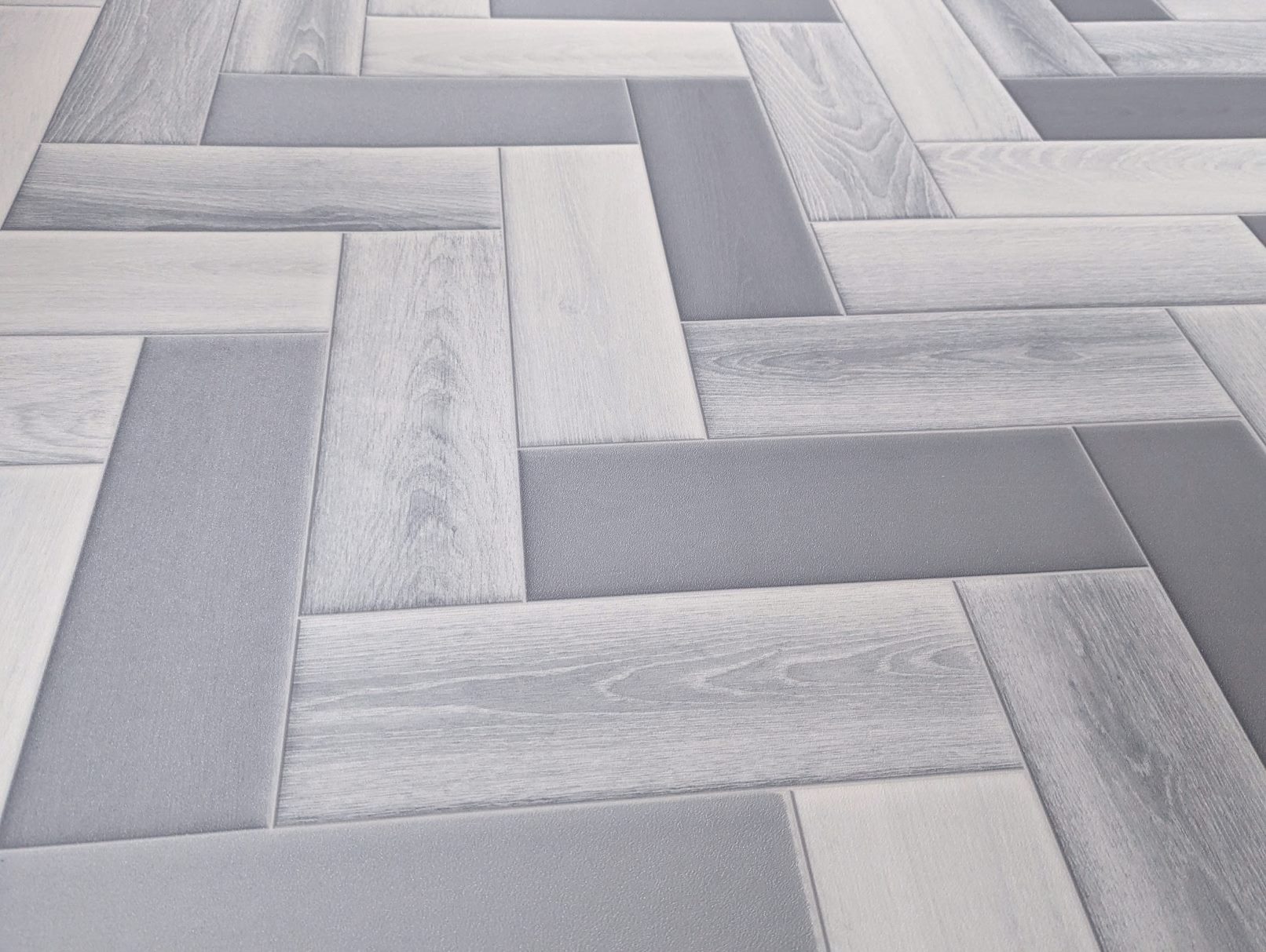 PVC Bodenbelag Vinylboden in hellem Parkett - Edle Holzstruktur mit Steinoptik