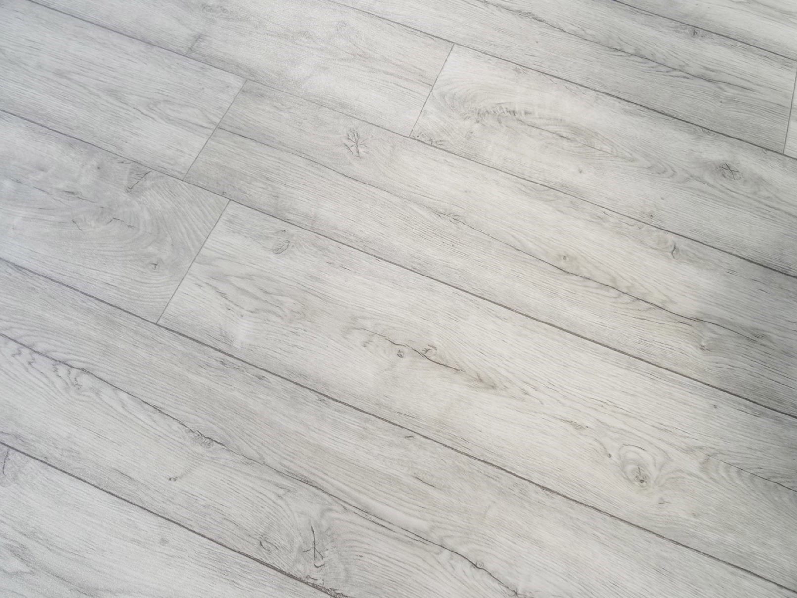 PVC Bodenbelag Vinylboden in moderner Eichenholzoptik mit natürlicher Maserung