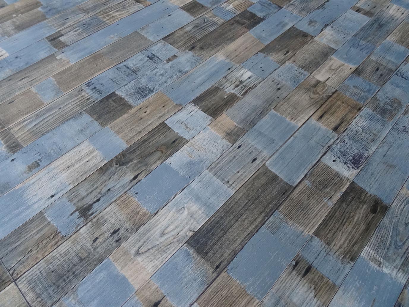PVC in Holz-Optik im used Style 2