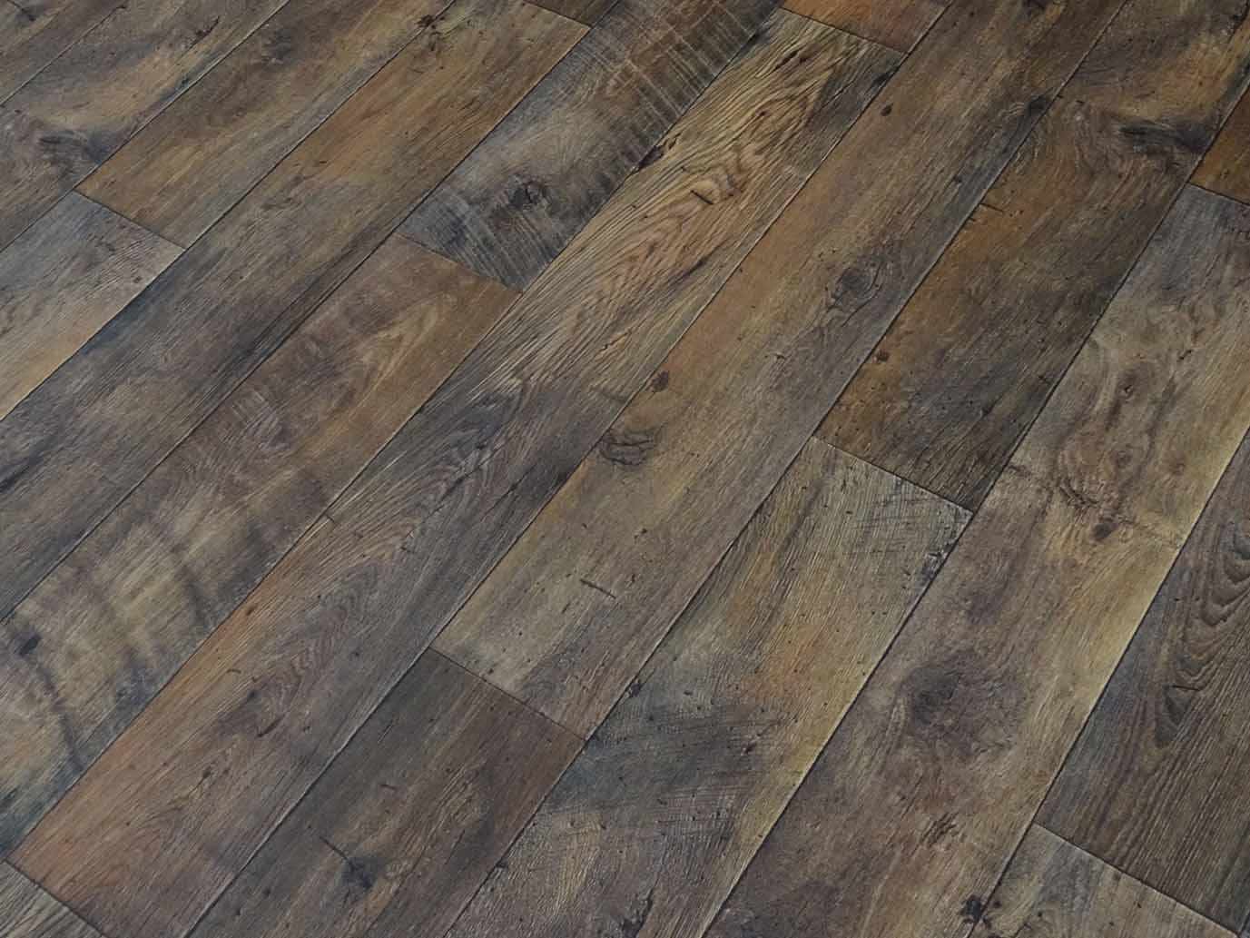 PVC in Holz-Optik nach grober Landhaus-Art 3