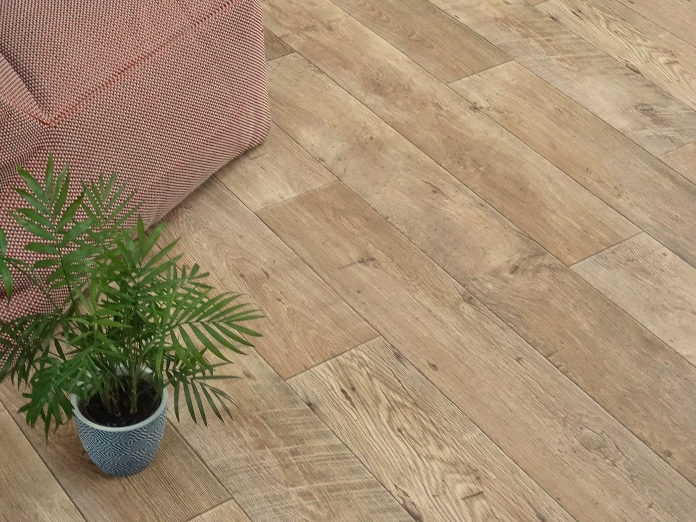 PVC in robuster, natürlicher Holz-Optik 5