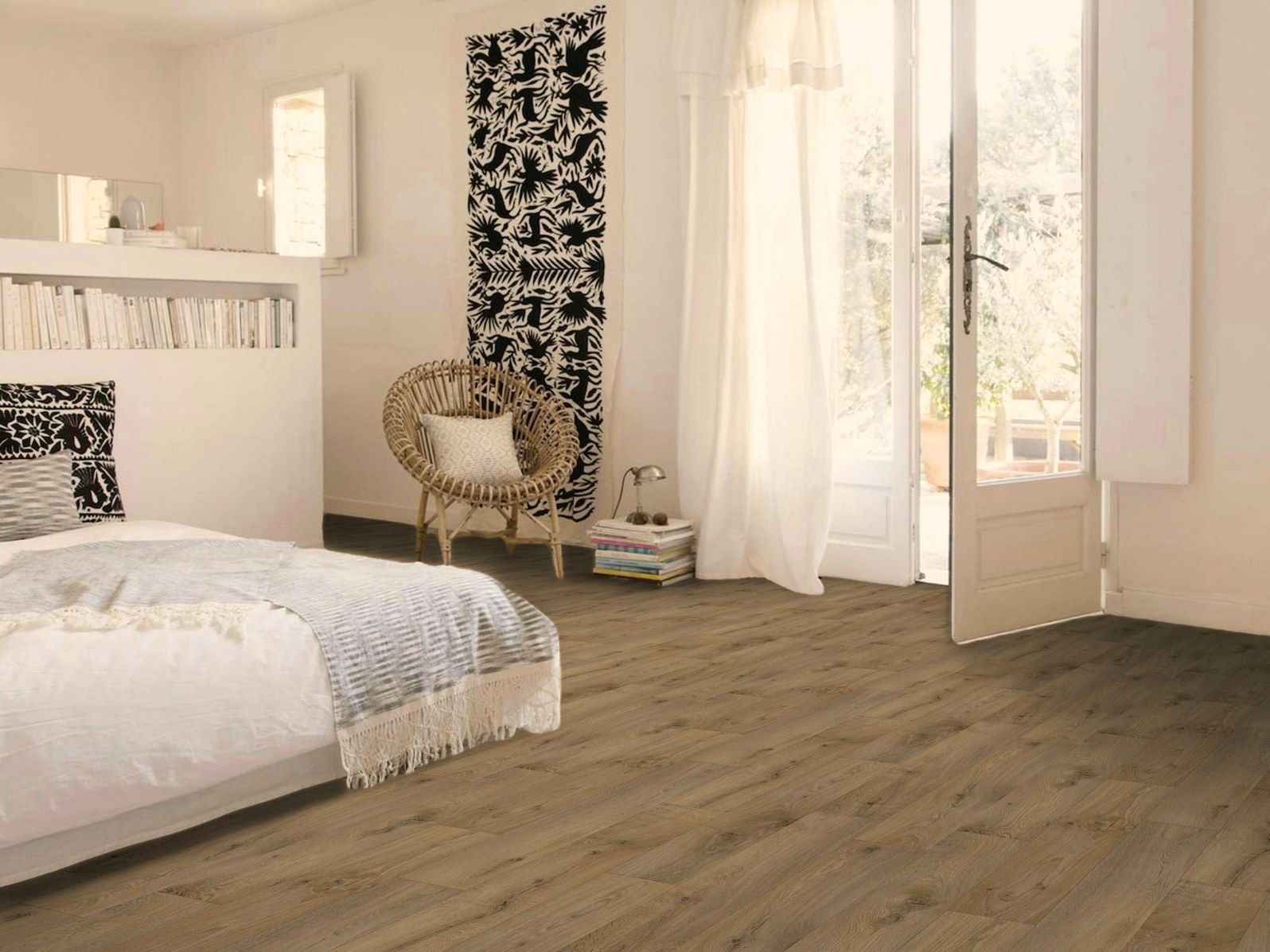 PVC flooring: vinyl flooring with a cosy wood-effect finish and natural grain