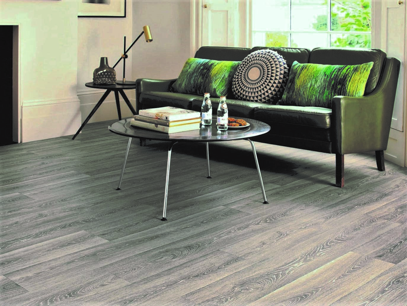 PVC flooring in elegant structure PVC in natürlicher, anthraziter Holz-Optik 5