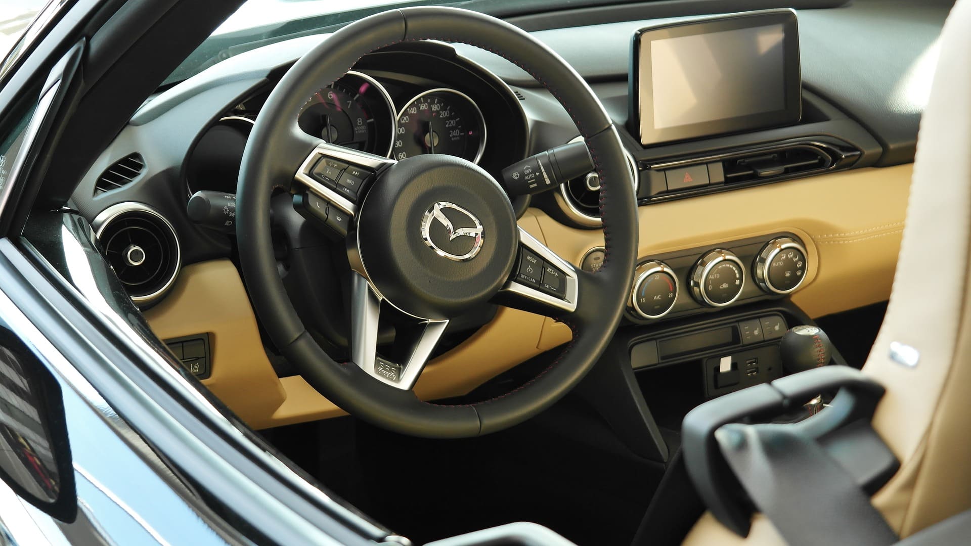 Mazda Autofußmatten  Autoteppich online bestellen