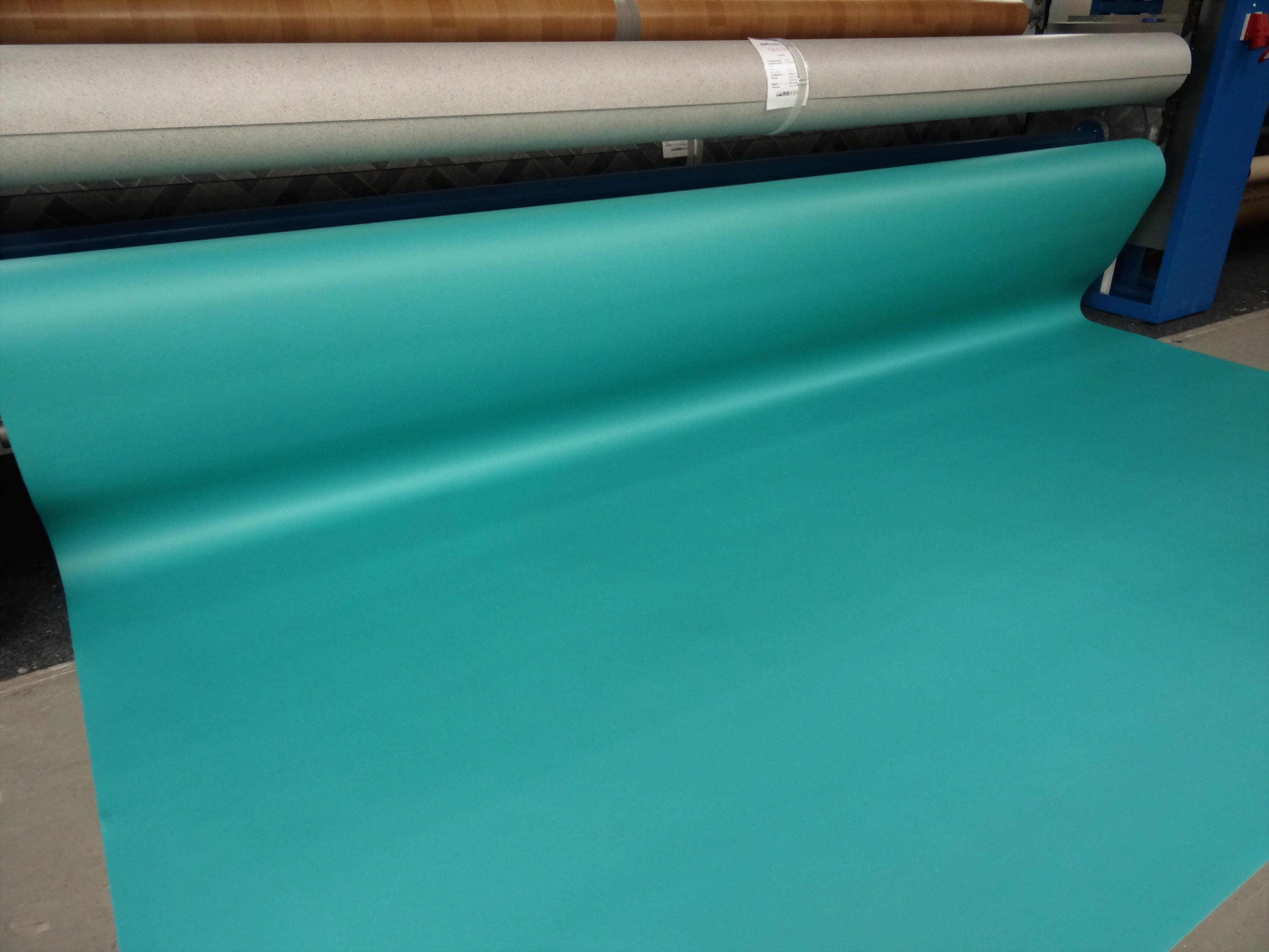 PVC flooring in matt uni sea green