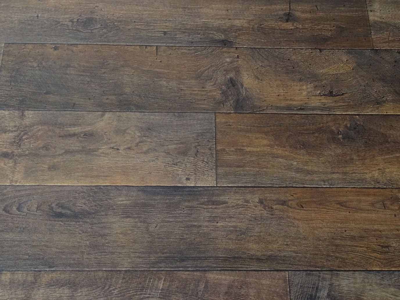 PVC in Holz-Optik nach grober Landhaus-Art 2