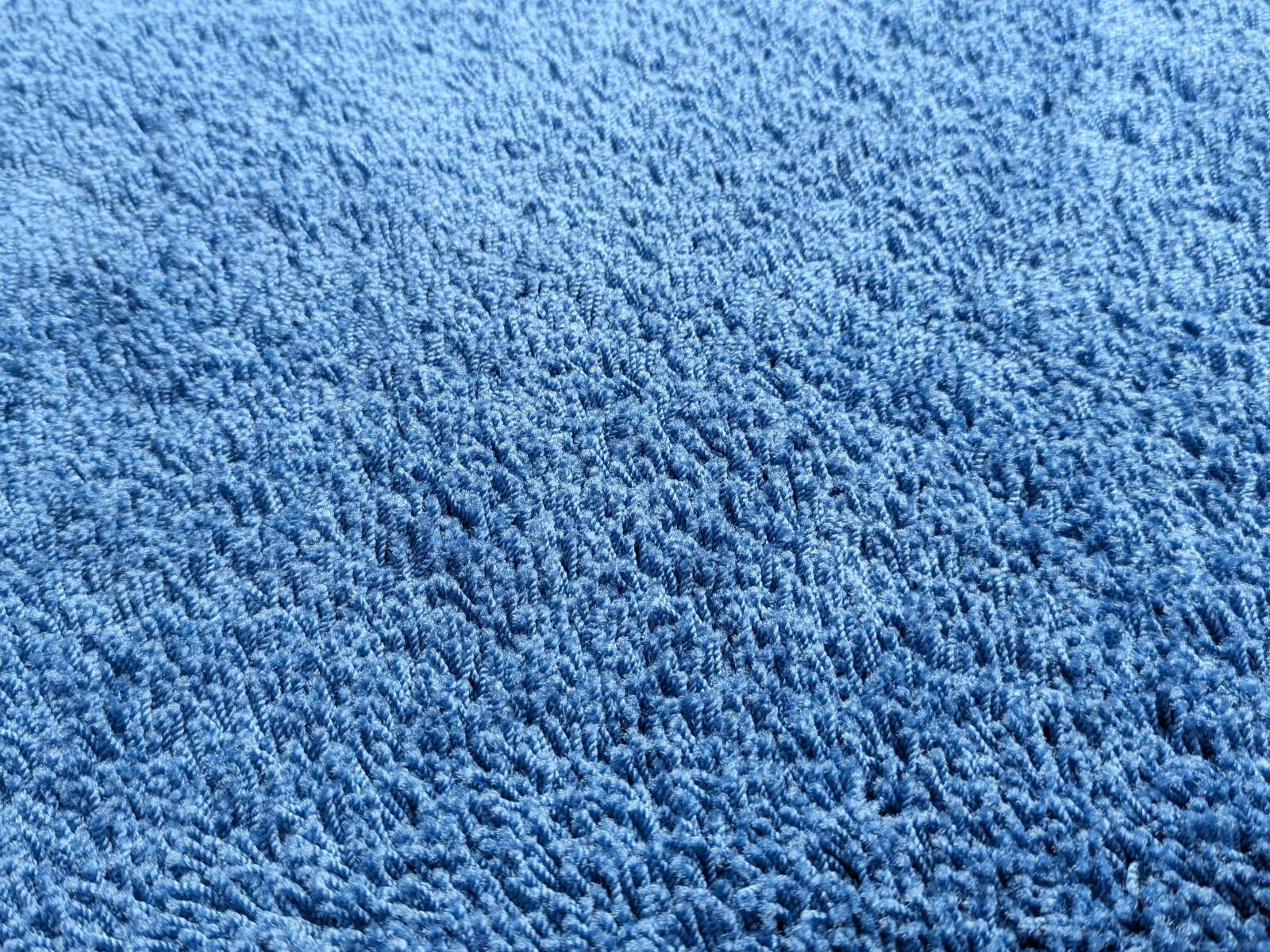 hellblau